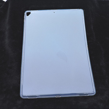 Силиконовый матовый полупрозрачный чехол для Ipad Pro 12.9 (2017) Силиконовый матовый полупрозрачный чехол для Ipad Pro 12.9 (2017)