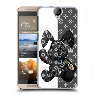 Пластиковый чехол на HTC One E9+ с принтом Луи робот