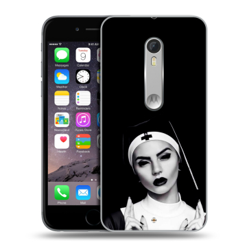 Пластиковый чехол на Motorola Moto X Style с принтом монашка