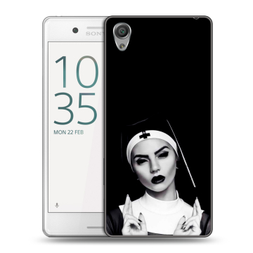 Пластиковый чехол на Sony Xperia X Performance с принтом монашка Пластиковый чехол на Sony Xperia X Performance с принтом монашка