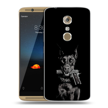 Пластиковый чехол на ZTE Axon 7 с принтом Доберман и пистолет Пластиковый чехол на ZTE Axon 7 с принтом Доберман и пистолет