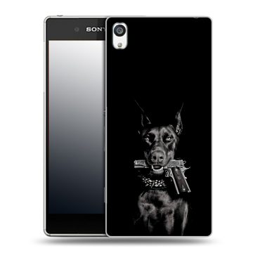Пластиковый чехол на Sony Xperia E5 с принтом Доберман и пистолет Пластиковый чехол на Sony Xperia E5 с принтом Доберман и пистолет