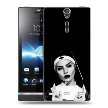 Пластиковый чехол на Sony Xperia S с принтом монашка Пластиковый чехол на Sony Xperia S с принтом монашка