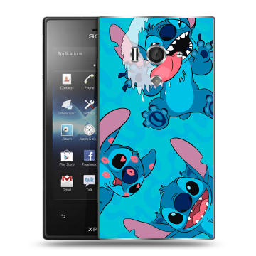 Пластиковый чехол на Sony Xperia acro S с принтом Лило и Стич