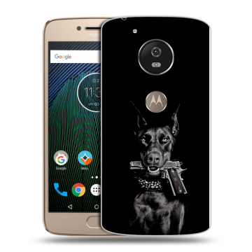 Силиконовый чехол на Motorola Moto G5s с принтом Доберман и пистолет