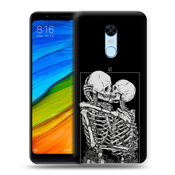 Силиконовый противоударный чехол на Xiaomi RedMi 5 Plus с принтом Поцелуй скелетов Силиконовый противоударный чехол на Xiaomi RedMi 5 Plus с принтом Поцелуй скелетов