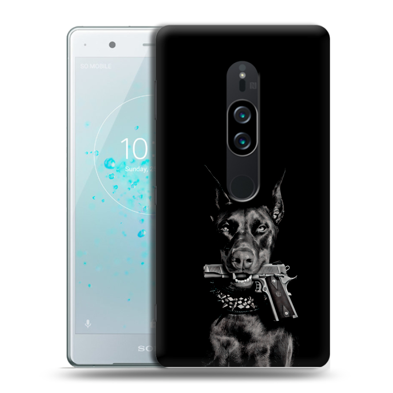 Пластиковый чехол на Sony Xperia XZ2 Premium с принтом Доберман и пистолет Пластиковый чехол на Sony Xperia XZ2 Premium с принтом Доберман и пистолет