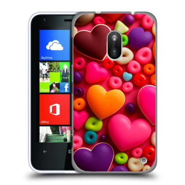 Пластиковый чехол на Nokia Lumia 620 с принтом Сердечки