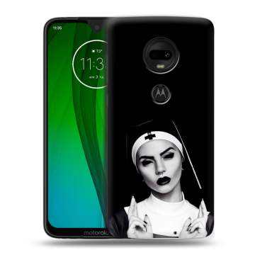 Пластиковый чехол на Motorola Moto G7 с принтом монашка
