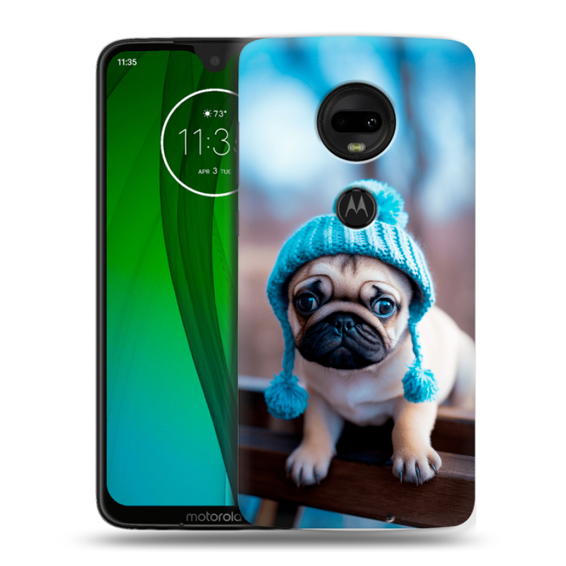 Пластиковый чехол на Motorola Moto G7 с принтом Мопс в шапке Пластиковый чехол на Motorola Moto G7 с принтом Мопс в шапке