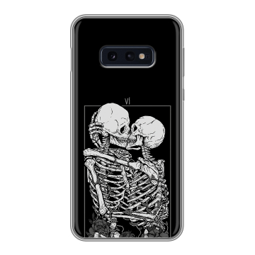 Силиконовый чехол на Samsung Galaxy S10e с принтом Поцелуй скелетов