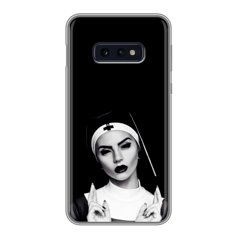 Силиконовый противоударный чехол на Samsung Galaxy S10e с принтом монашка Силиконовый противоударный чехол на Samsung Galaxy S10e с принтом монашка
