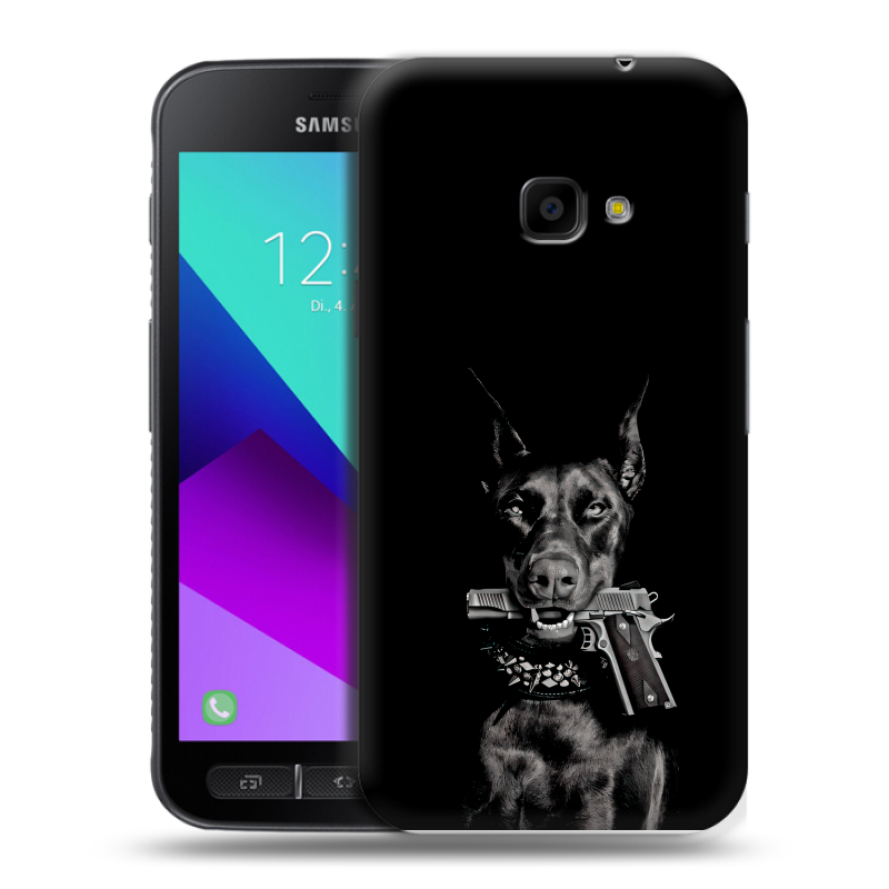 Пластиковый чехол на Samsung Galaxy Xcover 4 с принтом Доберман и пистолет Пластиковый чехол на Samsung Galaxy Xcover 4 с принтом Доберман и пистолет