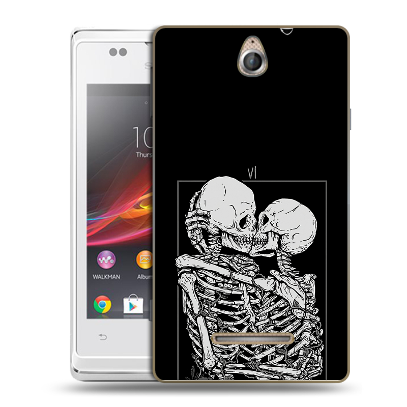 Силиконовый чехол на Sony Xperia E с принтом Поцелуй скелетов Силиконовый чехол на Sony Xperia E с принтом Поцелуй скелетов