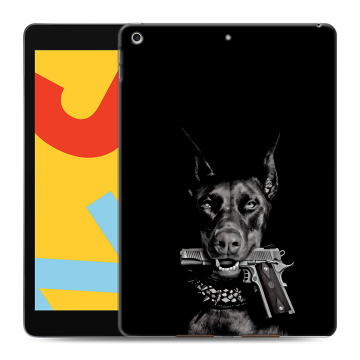 Силиконовый чехол на планшета Ipad 10.2 (2019) с принтом Доберман и пистолет Силиконовый чехол на планшета Ipad 10.2 (2019) с принтом Доберман и пистолет