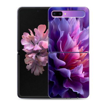 Пластиковый чехол на Samsung Galaxy Z Flip с принтом женский цветы