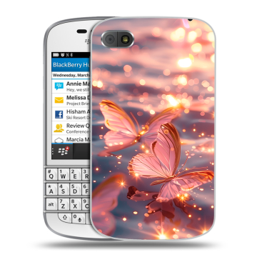 Пластиковый чехол на BlackBerry Q10 с принтом бабочки розовые Пластиковый чехол на BlackBerry Q10 с принтом бабочки розовые