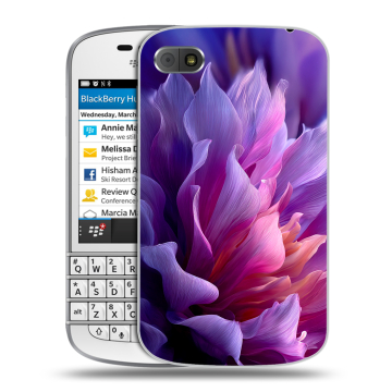 Пластиковый чехол на BlackBerry Q10 с принтом женский цветы Пластиковый чехол на BlackBerry Q10 с принтом женский цветы