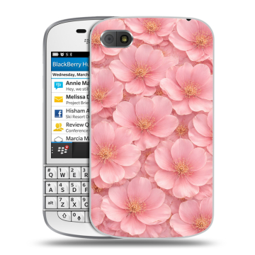 Пластиковый чехол на BlackBerry Q10 с принтом женский