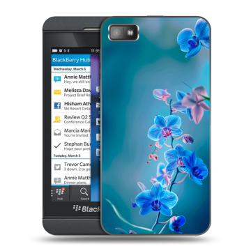 Пластиковый чехол на BlackBerry Z10 с принтом Голубые цветы Пластиковый чехол на BlackBerry Z10 с принтом Голубые цветы