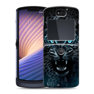 Пластиковый чехол на Motorola Razr 5G с принтом Темный леопард