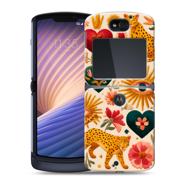 Пластиковый чехол на Motorola Razr 5G с принтом Модный принт