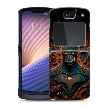 Пластиковый чехол на Motorola Razr 5G с принтом Batman Бэтмен