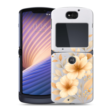 Пластиковый чехол на Motorola Razr 5G с принтом для девушки