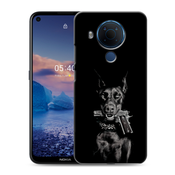 Силиконовый чехол на Nokia 5.4 с принтом Доберман и пистолет Силиконовый чехол на Nokia 5.4 с принтом Доберман и пистолет