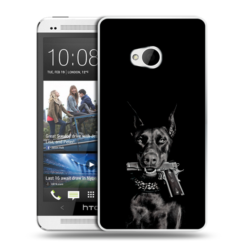 Пластиковый чехол на HTC One (M7) Dual SIM с принтом Доберман и пистолет Пластиковый чехол на HTC One (M7) Dual SIM с принтом Доберман и пистолет