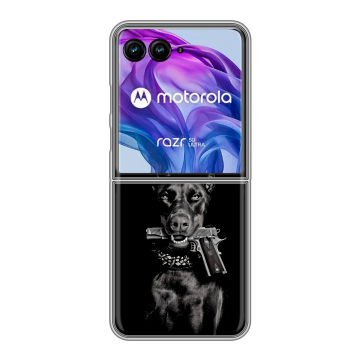 Пластиковый чехол на Motorola Razr 50 Ultra с принтом Доберман и пистолет