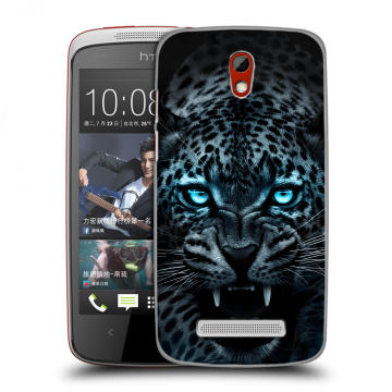 Пластиковый чехол на HTC Desire 500 с принтом Темный леопард