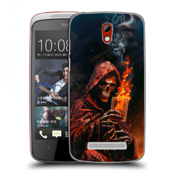 Пластиковый чехол на HTC Desire 500 с принтом Скелет и карты