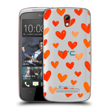 Пластиковый чехол на HTC Desire 500 с принтом Сердечки