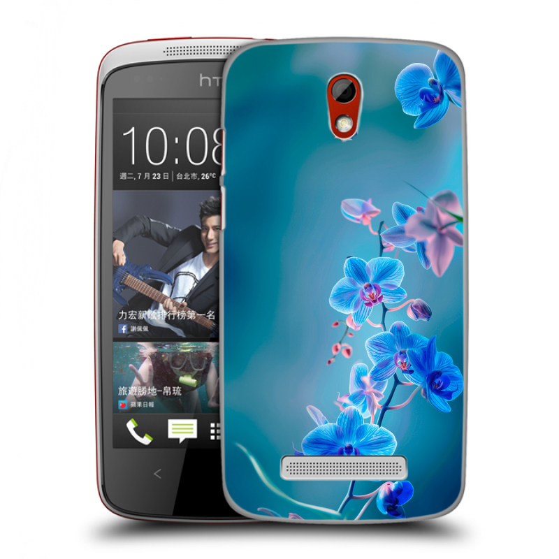 Пластиковый чехол на HTC Desire 500 с принтом Голубые цветы Пластиковый чехол на HTC Desire 500 с принтом Голубые цветы