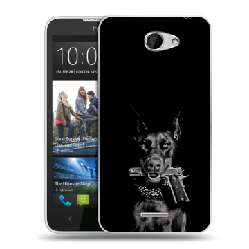 Пластиковый чехол на HTC Desire 516 с принтом Доберман и пистолет