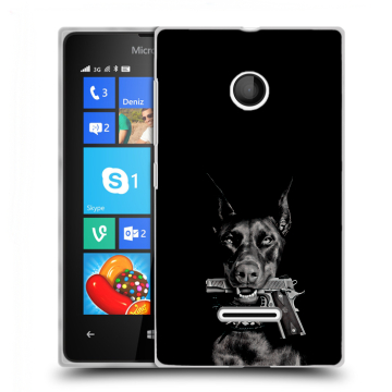 Пластиковый чехол на Microsoft Lumia 435 с принтом Доберман и пистолет Пластиковый чехол на Microsoft Lumia 435 с принтом Доберман и пистолет